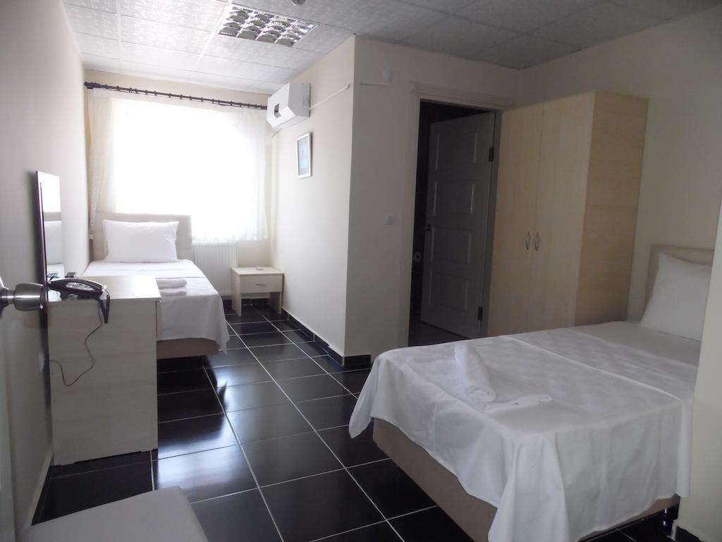 Saral Otel Derince Rom bilde