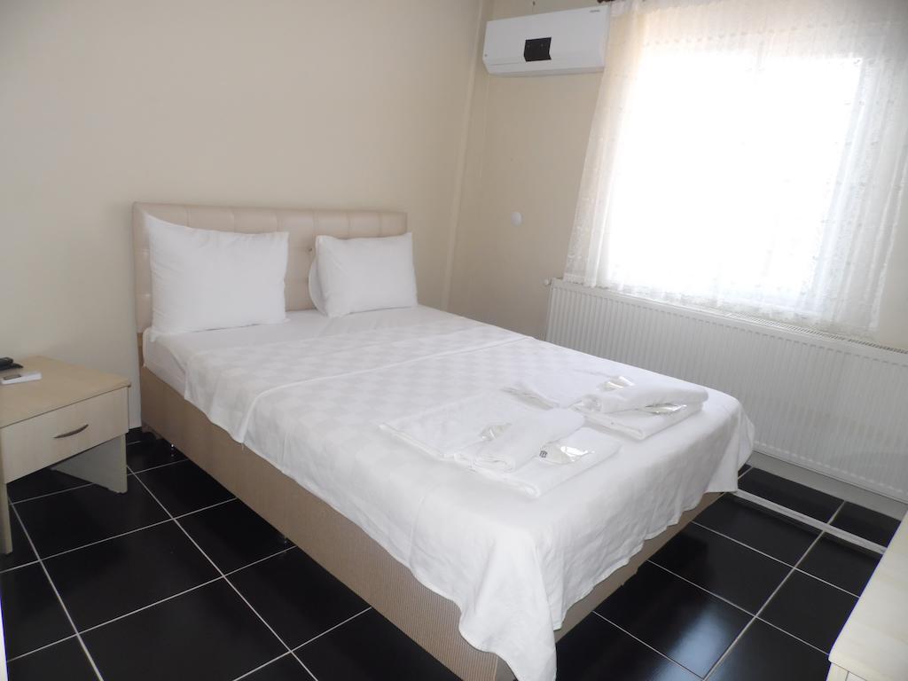 Saral Otel Derince Rom bilde