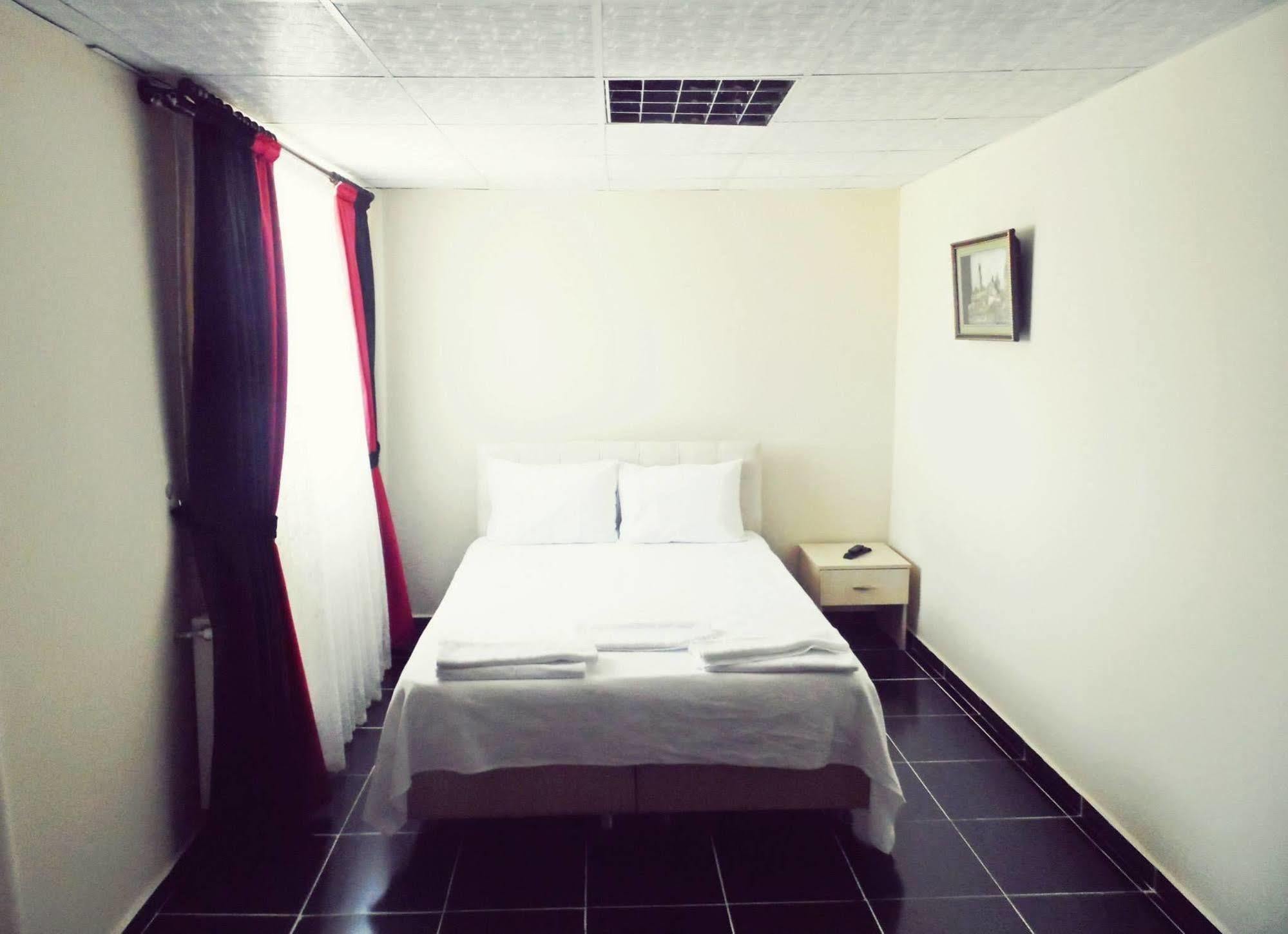 Saral Otel Derince Eksteriør bilde